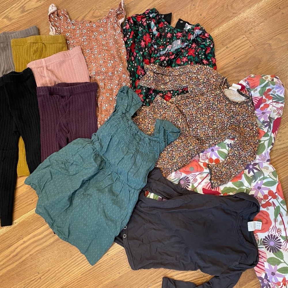 Bundle of 12-24 months baby/toddler clothes!